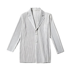 The Evander Pleated Blazer VOIR 